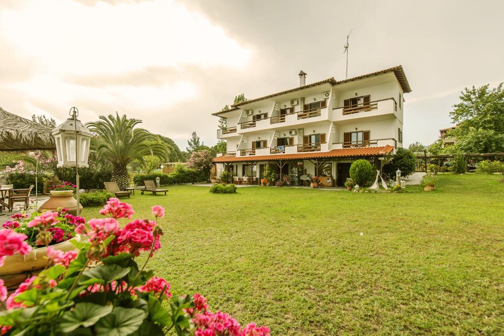 Christaras Apartments Vourvourou Esterno foto